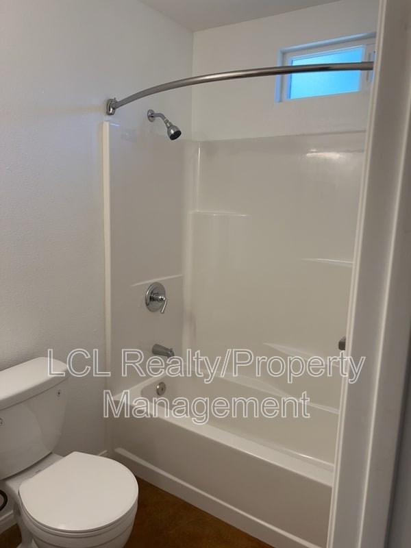 Building Photo - 21380 Olive St