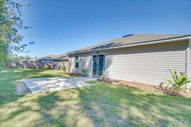 Building Photo - 7809 Maxton Rd
