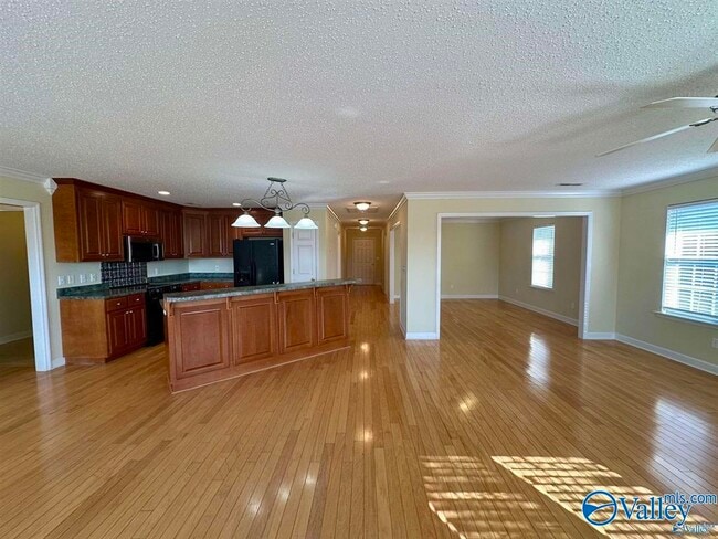 Building Photo - 5002 Blakemore Dr SE