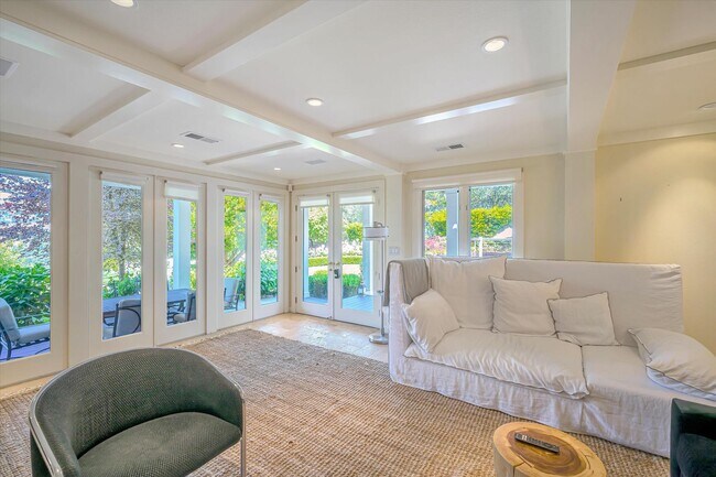 Building Photo - Welcome to Your Luxurious Napa Valley Retr...