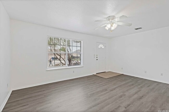 Building Photo - 3045 Pine Valley Dr