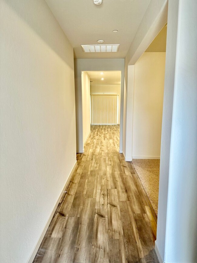 Building Photo - BRAND NEW 3/2 Century Home In Madera