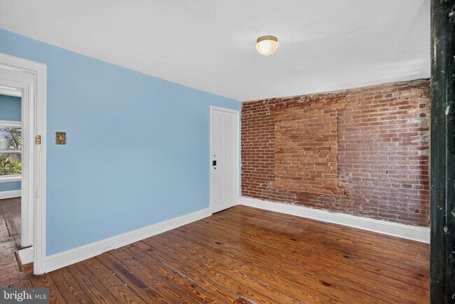 Building Photo - 4051 Ludlow St