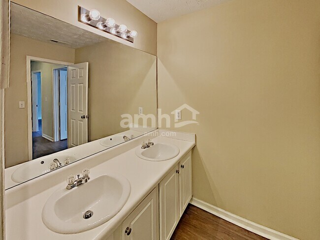 Building Photo - 2170 Liberty Heights