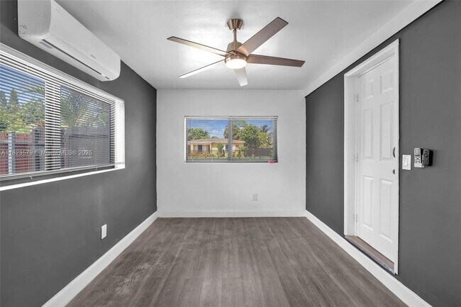 Building Photo - 14600 NW 11th Ct