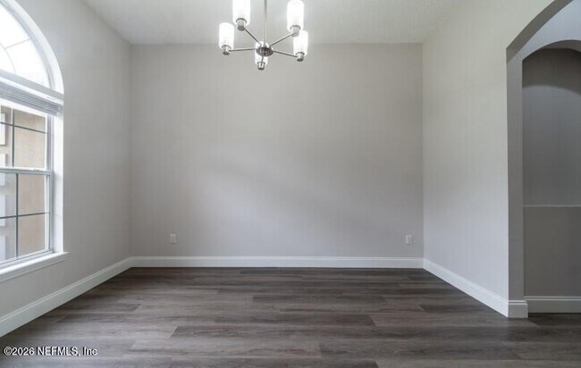Building Photo - 557 Grand Parke Dr