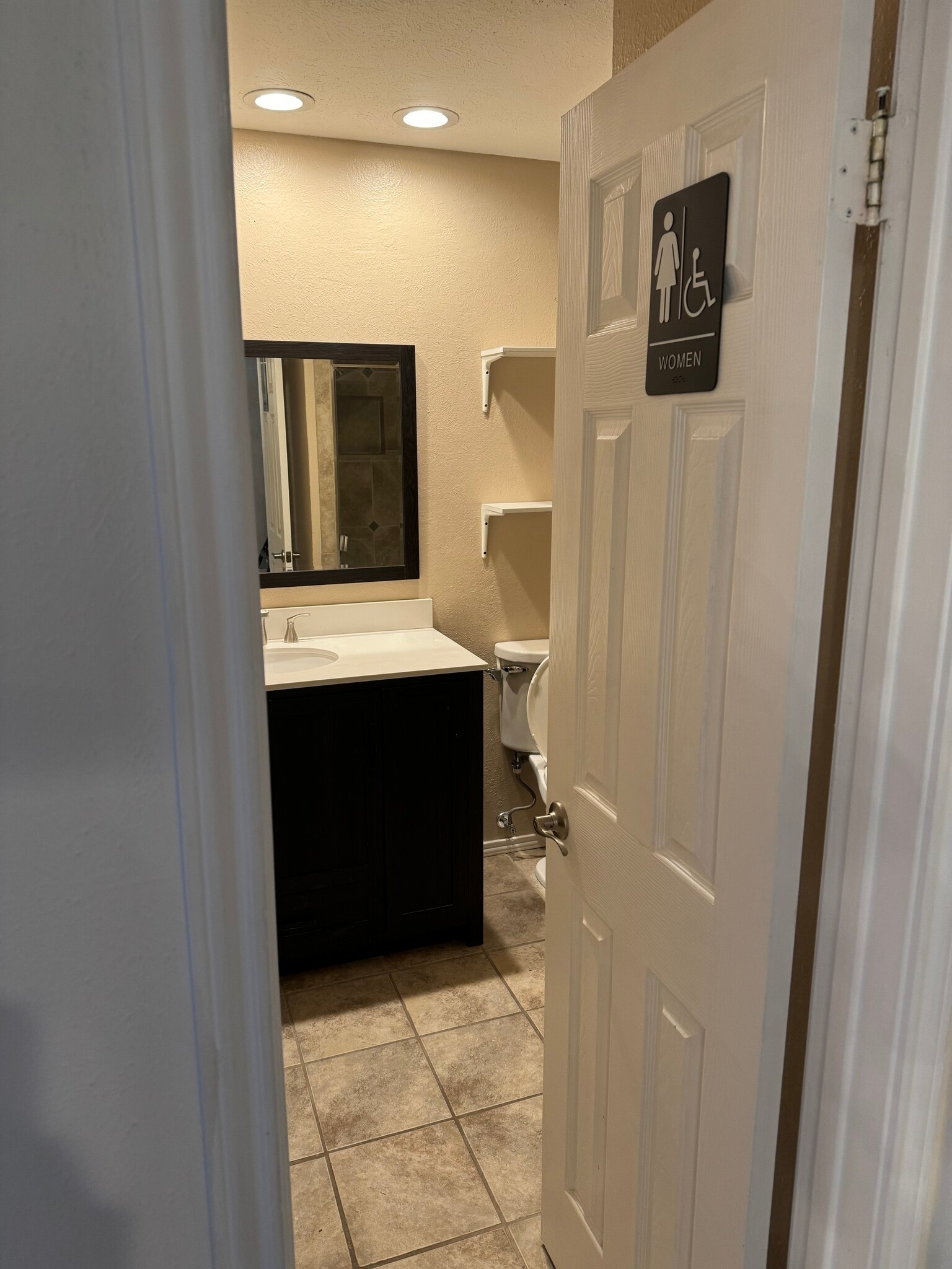 Building Photo - 5100 Verde Valley Ln