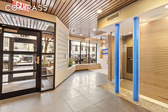 Building Photo - 48 W 68th St