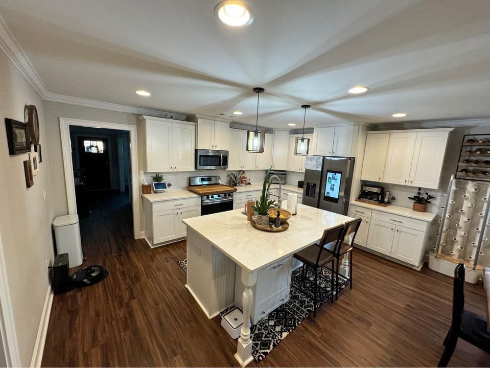 Building Photo - 120 Herman Dr