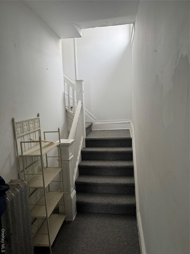 Building Photo - 40 Southard Ave