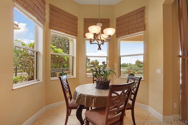 Building Photo - 9885 SW Torriente Ln