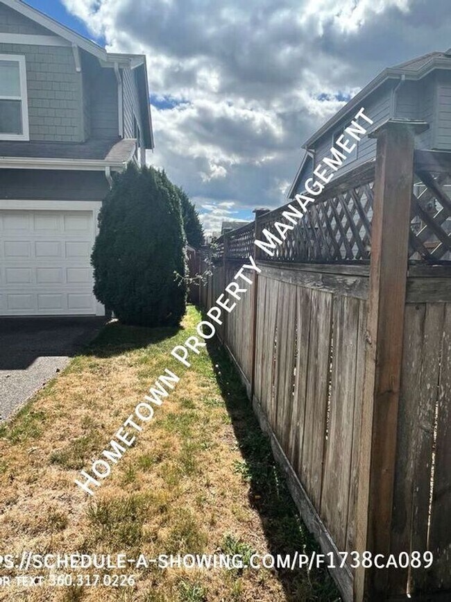 Building Photo - 7011 Prism St SE