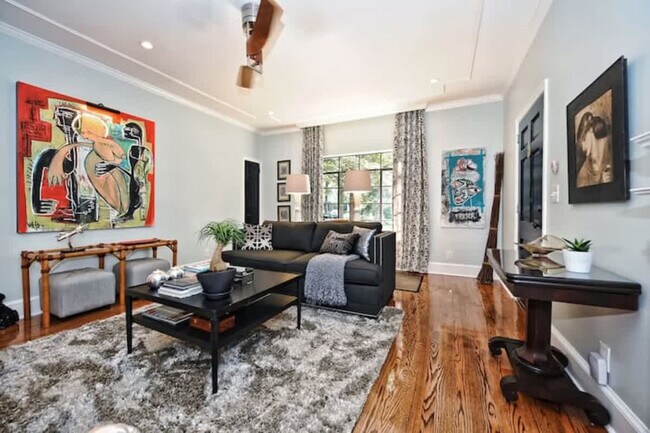 Building Photo - 600 Hermitage Ct