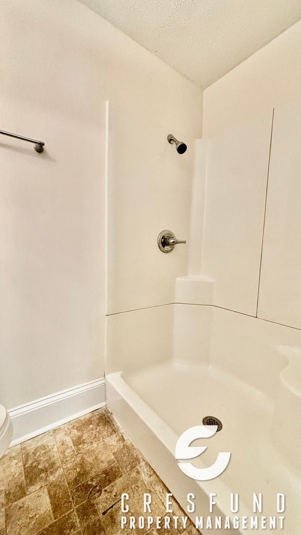 Building Photo - 3 Bed, 3 Bath located in HAYMOUNT - READY FOR MOVE IN TODAY!