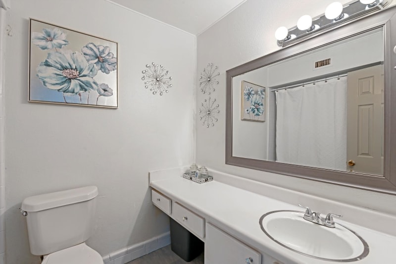 Building Photo - 1819 E Grauwyler Rd