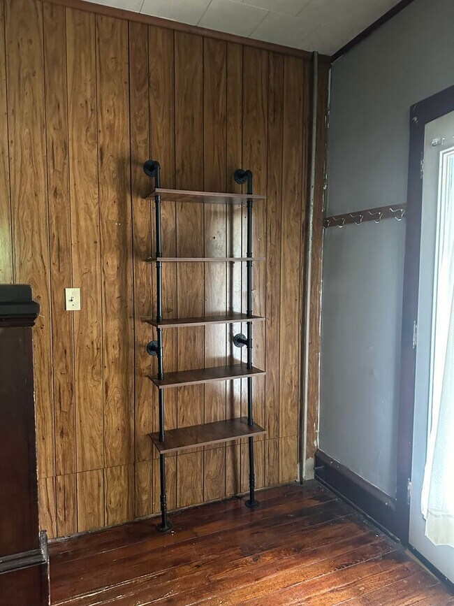 Building Photo - 3424 New Holland Rd