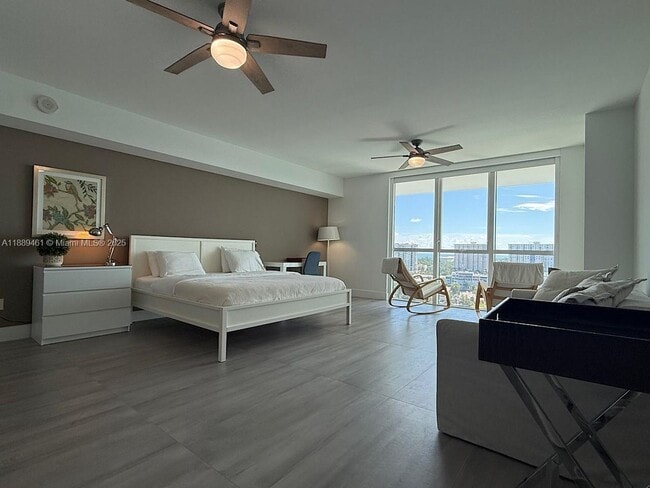 Building Photo - 400 Sunny Isles Blvd