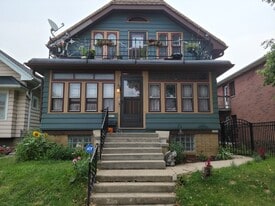 Building Photo - 2064 S 71st St