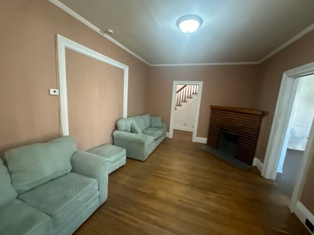 Building Photo - 65 Temple St