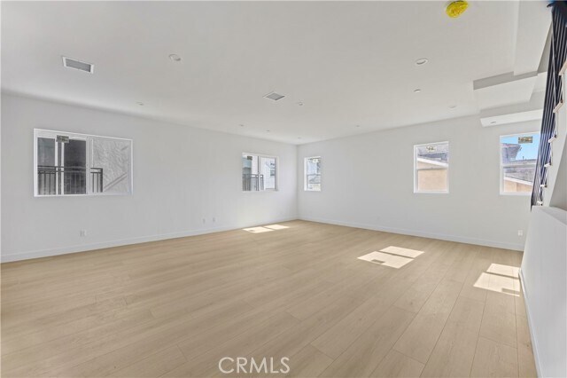 Building Photo - 4511 Rosewood Ave