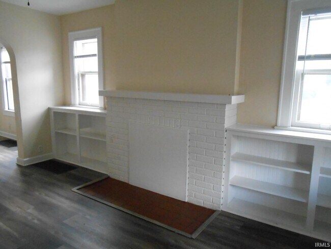 Building Photo - 1308 Atwater Ave