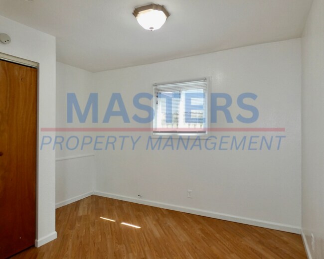 Building Photo - Spacious 4-Bedroom Home with 2 Full Baths & Detached Garage