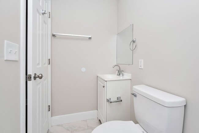 Building Photo - Spacious Hidden Gem in Bessemer – A Must See Inside!