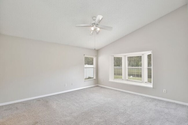 Building Photo - Stunning 3/2 Home with a Spacious 2 Car Garage in the sought-after Royal Manor Estates - Orlando!