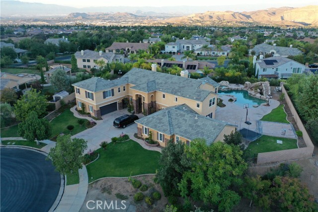 Building Photo - 1583 Twin Oaks Cir