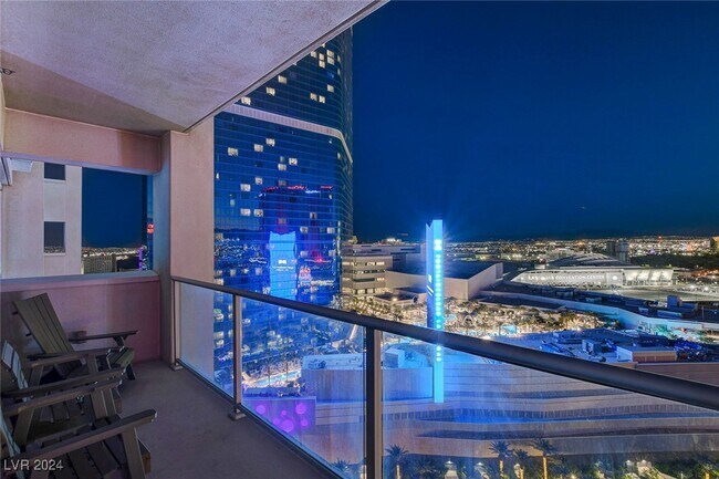 Building Photo - 2700 S Las Vegas Blvd