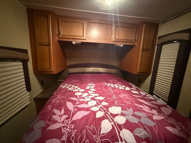 Building Photo - Elizabeth's RV Park