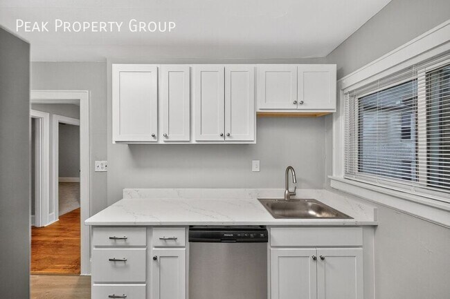 Building Photo - 1772 Williams Ave