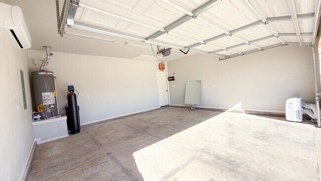 Building Photo - 1617 Twin Falls Dr