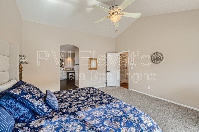 Building Photo - 9805 Cypress Point Cir