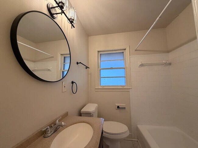 Building Photo - 1329 Watts Rd