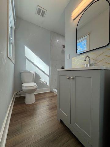 Building Photo - 1946 Hazelwood Dr SE