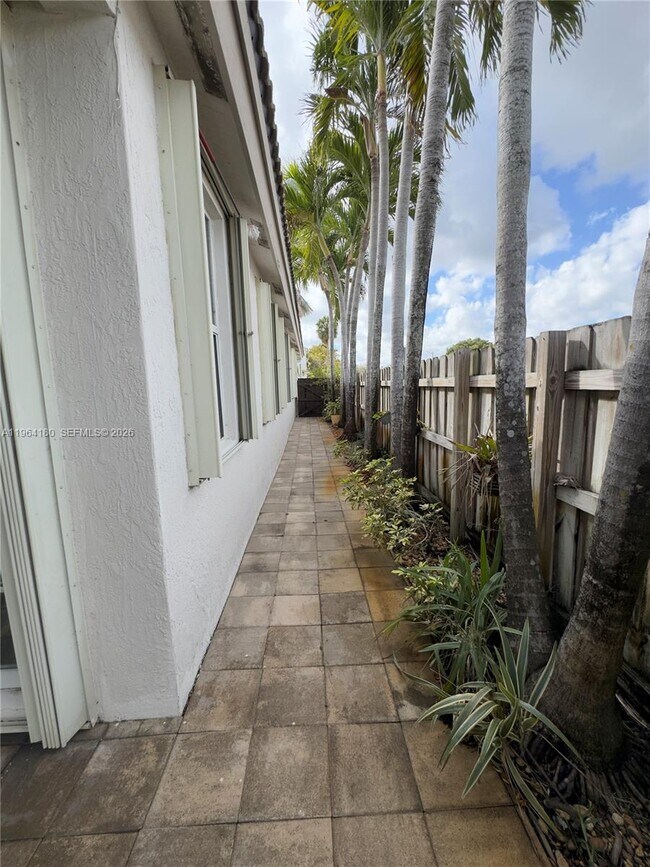 Building Photo - 11177 NW 79th Ln