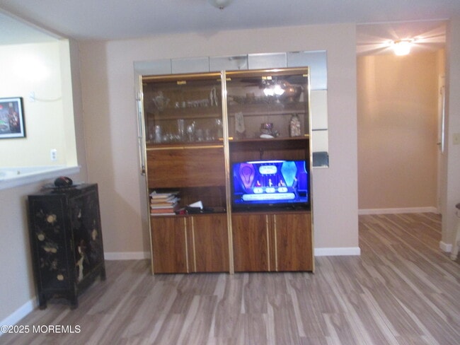 Building Photo - 496A Thornbury Ct