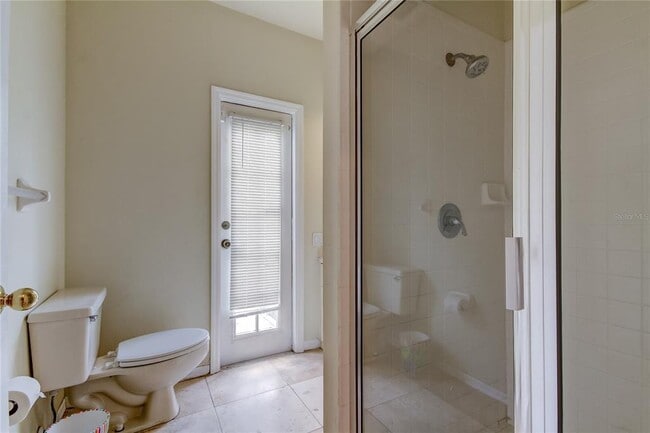 Building Photo - 9401 Woodbay Dr