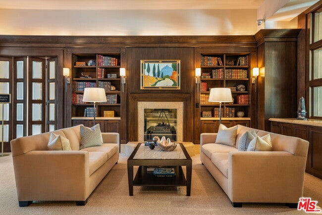 Building Photo - 10727 Wilshire Blvd