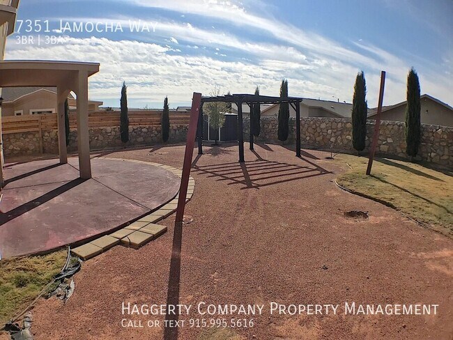 Building Photo - 7351 Jamocha way