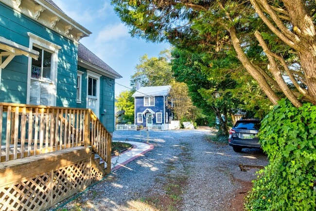 Building Photo - 116 Reid St