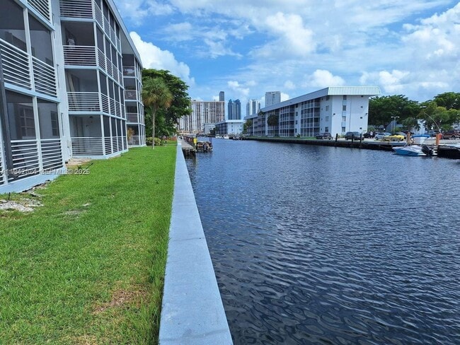 Building Photo - 3600 NE 170th St