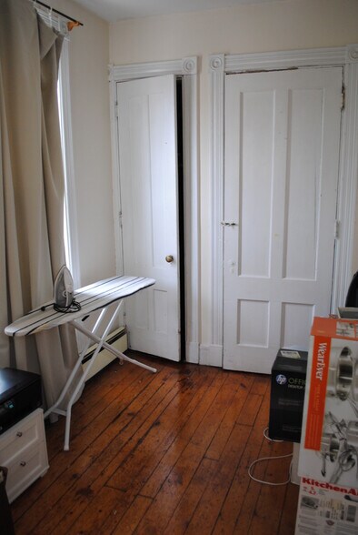 Building Photo - 204 Wooster St