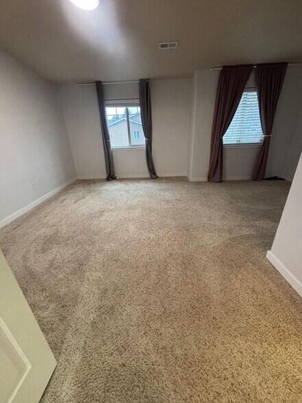 Building Photo - 845 NE 109th Ct