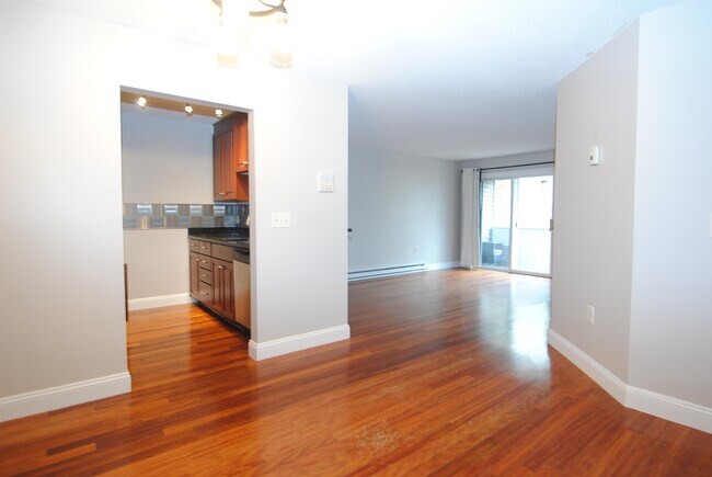 Building Photo - 108 Eastern Ave