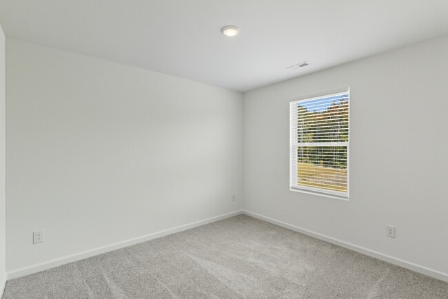 Building Photo - Viking Cove