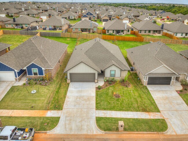 Building Photo - Brand New Home + Deer Creek Schools + Stor...