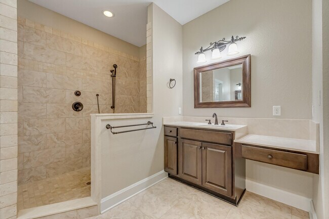 Building Photo - 117 Blossom Creek Run