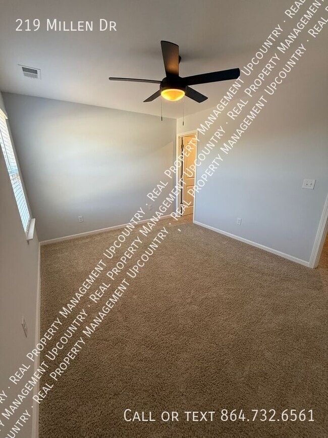 Building Photo - 219 Millen Dr